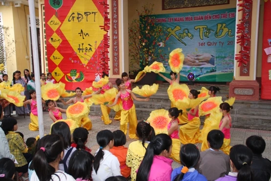 Huế: Rộn ràng ngày hội Xuân Từ bi ảnh 9