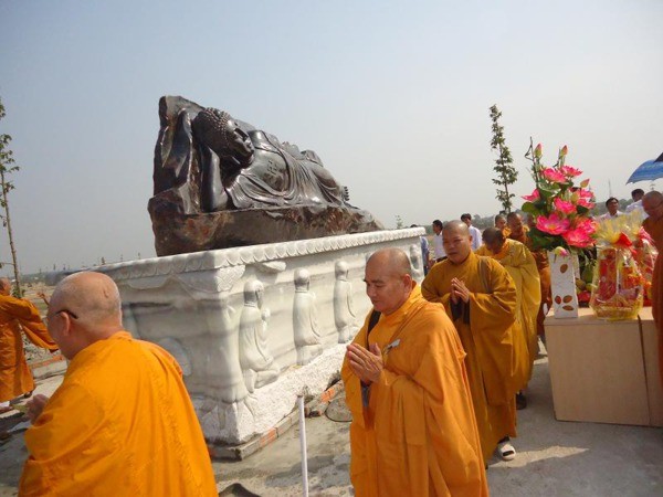 Ngọc Phật lớn nhất VN đã về tới chùa Hội An ảnh 2 ngoc phat 1.jpg