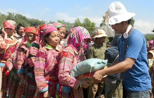 Mua xuan dang doi.jpg