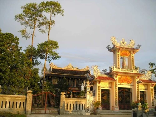 Chùa bên dòng Bạch Yến ảnh 3 Chùa bên dòng Bạch Yến ảnh 3
