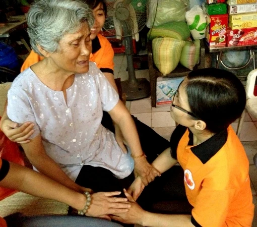 Cuối năm và Tết: Phật tử cần tinh tấn hơn! ảnh 2 nhansinh chiase1.jpg