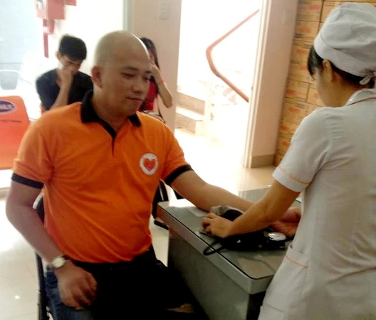 Cuối năm và Tết: Phật tử cần tinh tấn hơn! ảnh 3 nhansinh chiase2.jpg