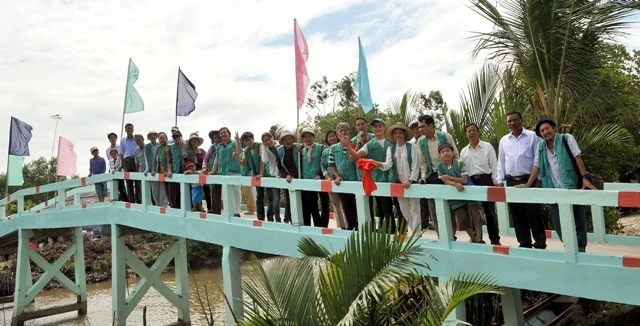 cầu Nhân ái -Bạc Liêu.JPG