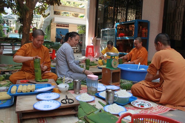 banh tet Ngoc Phuong12.JPG