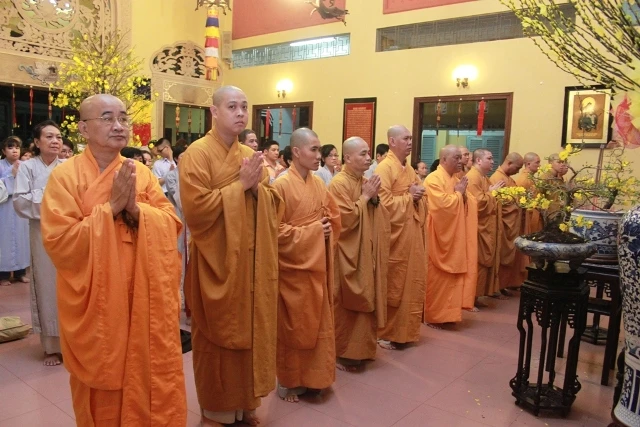 Lễ giao thừa tại tổ đình Ấn Quang ảnh 1 an quang xuan01.JPG