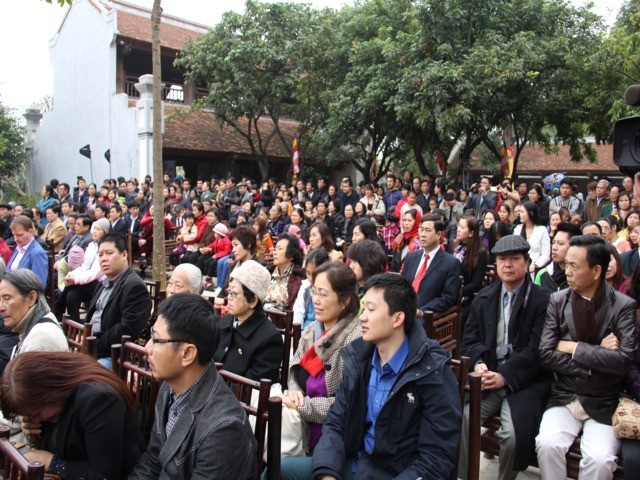 Khai hội Khán hoa mẫu đơn tại chùa Phật Tích ảnh 6