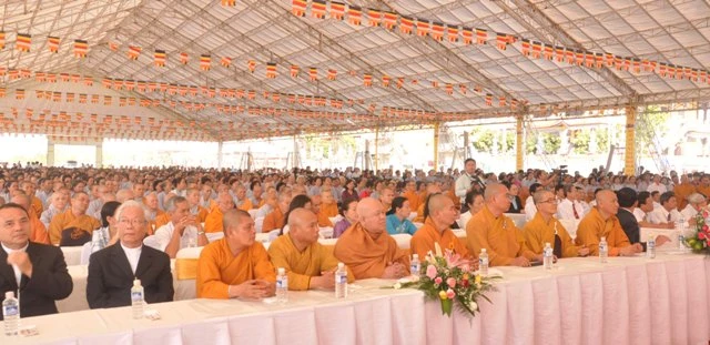 Lễ an vị “Kỳ lam Ngọc Phật” tại chùa Hội An ảnh 3 kylamngocphat03.jpg
