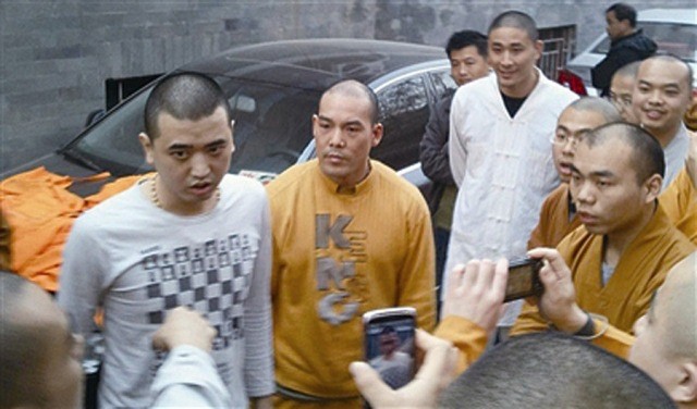 Nạn sư giả hoành hành ở Trung Quốc, Hồng Kông ảnh 3 236.jpg