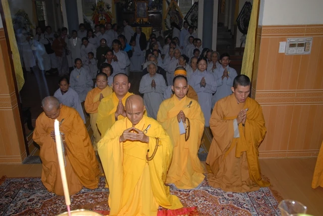 TƯGH tưởng niệm Đại lão HT.Thích Chơn Ngộ ảnh 3 vienquanqn12.jpg