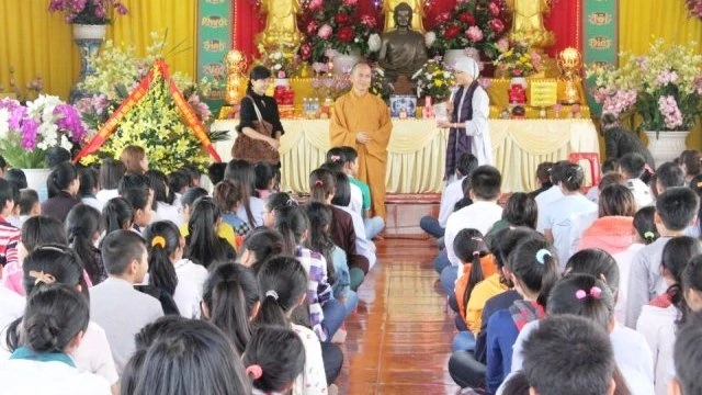 Khóa tu dành cho người trẻ ở chùa Khánh Long ảnh 1 khoa tu HN08.jpg