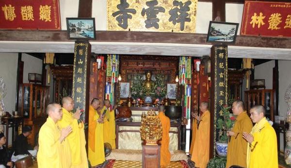 Tưởng niệm 40 năm HT.Thích Chơn Thức viên tịch ảnh 2 tuong van 4.jpg