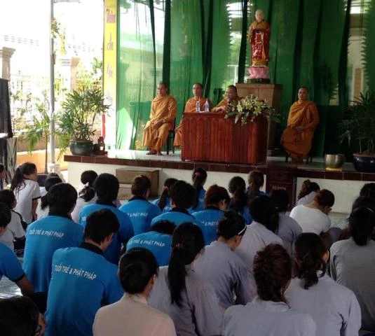 khoi nguon tue giac1.jpg