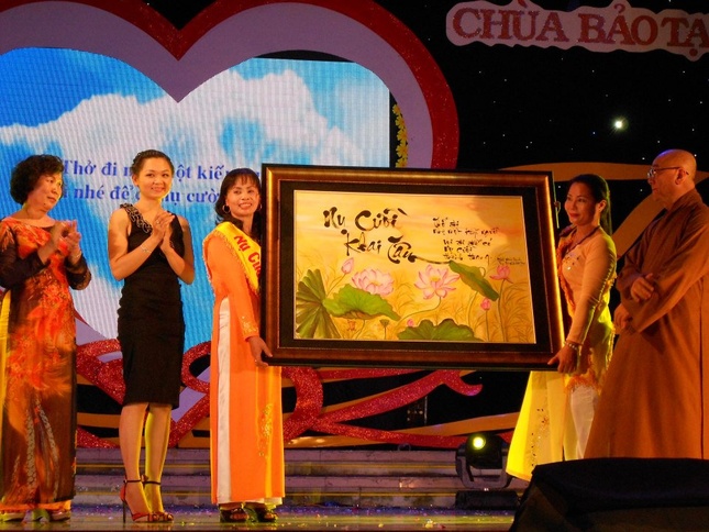 Nụ cười khai tâm ảnh 3 nu cuoi khai tam.jpg