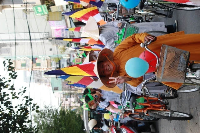 dap xe vi mau xanh06.JPG