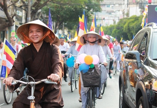 dap xe vi mau xanh18.JPG