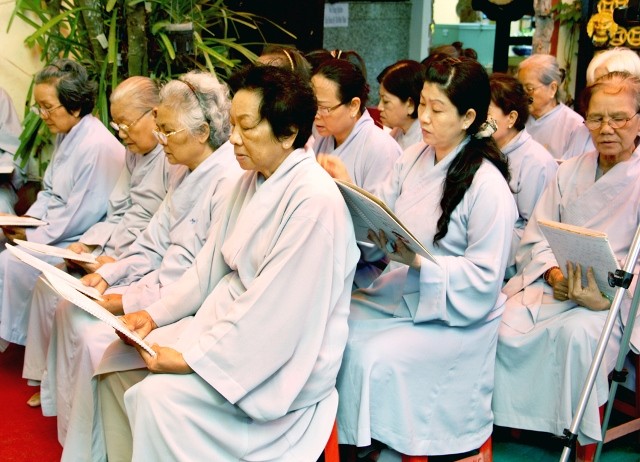 Khóa tu Tam thời hệ niệm tại chùa Phước Tuyền ảnh 2 tamthoiheniem7.jpg