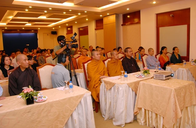 Giới thiệu phương pháp chữa trị bệnh tự kỷ ảnh 1 BTN_0010.JPG