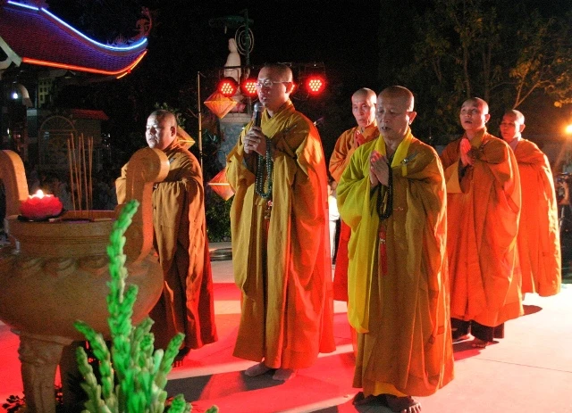 Linh son phat canh2.JPG