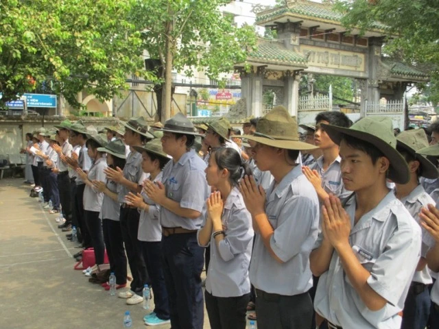 Khai khóa và trao chứng chỉ trúng cách huynh trưởng ảnh 3 h_c viOn.JPG