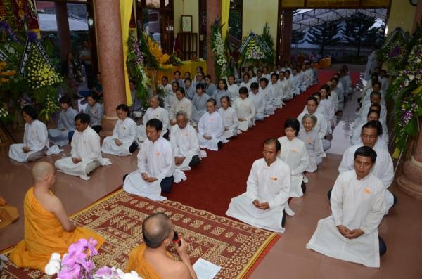 Lễ tang trong Thiền ảnh 7 Th11.jpg