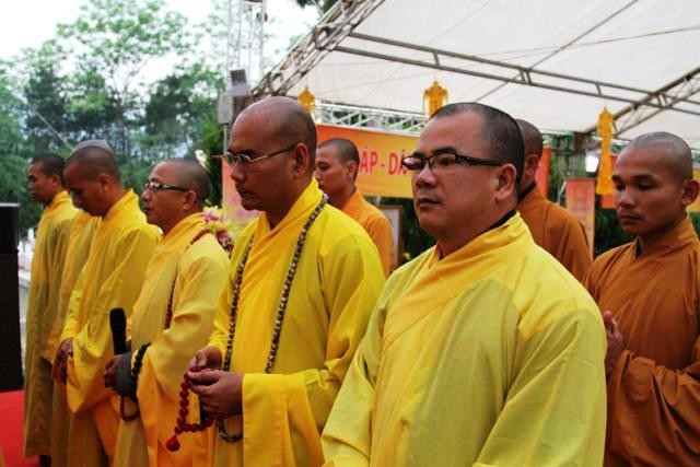 Cao Bằng: Tưởng niệm và cầu siêu anh hùng liệt sĩ... ảnh 3 tuong niem o caobang3.jpg