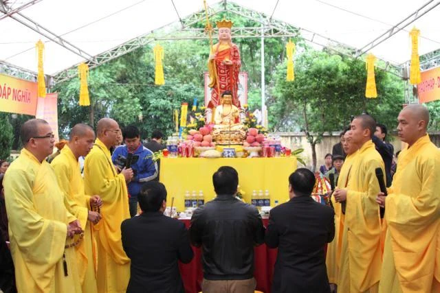 tuong niem o caobang6.jpg