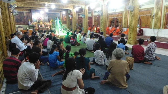 Đặt bát hội và đại cầu siêu nhân Tết Chôl Chnăm Thmây ảnh 1 ngoc dai va trang3.JPG