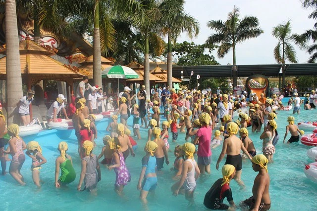 Be tam bien Tien Dong.JPG