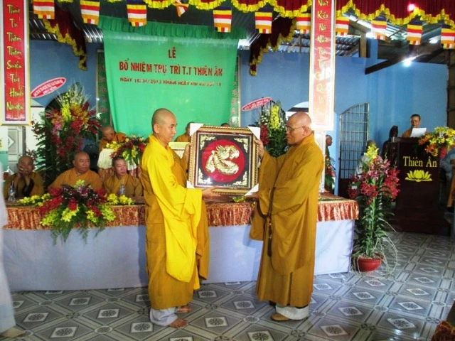 nh_n qua t_ BTS GHPGVN huy_n C_ Chi.ND.JPG