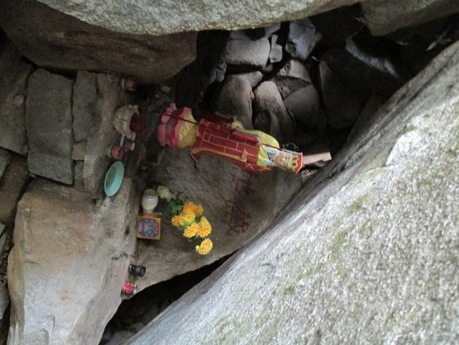 Thực hư việc đập phá tôn tượng tại Bình Phước ảnh 12 11.JPG