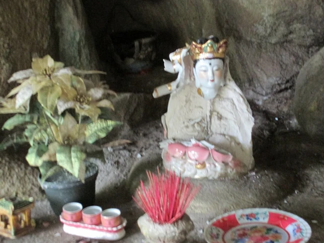 Thực hư việc đập phá tôn tượng tại Bình Phước ảnh 1 14.JPG