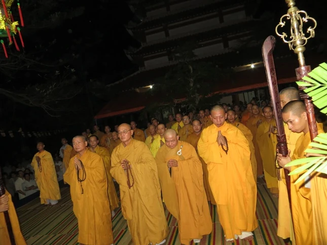 Cung an chức sự và nhập kim quan cố HT.Thích Thiện Nhơn ảnh 11 Cung an chức sự và nhập kim quan cố HT.Thích Thiện Nhơn ảnh 11