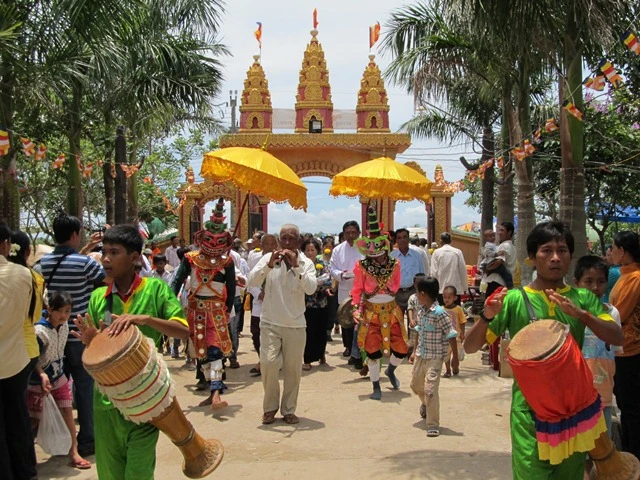 -(ng =_o ba con ph_t t_ vi_ng ch·a.jpg