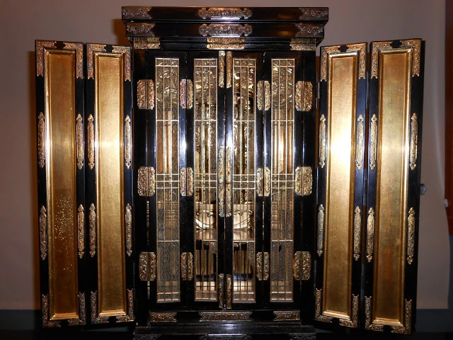 Chiếc tủ thờ Nhật Bản ảnh 1 tu tho 2.JPG