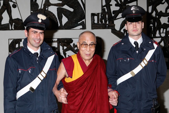 Chùm ảnh: Đức Dalai Lama thăm châu Âu ảnh 5 Hinh (5).jpg