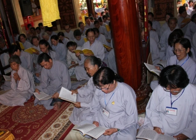 Pháp hội Dược Sư thất châu ở chùa Long Nghĩa ảnh 3 dan duoc su06.JPG