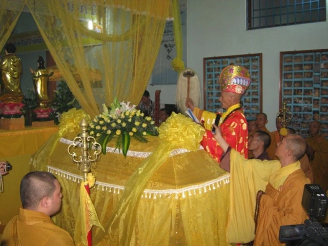 Cung tống kim quan cố HT.Thích Tịnh Nhãn nhập tháp ảnh 5 IMG_0362.JPG