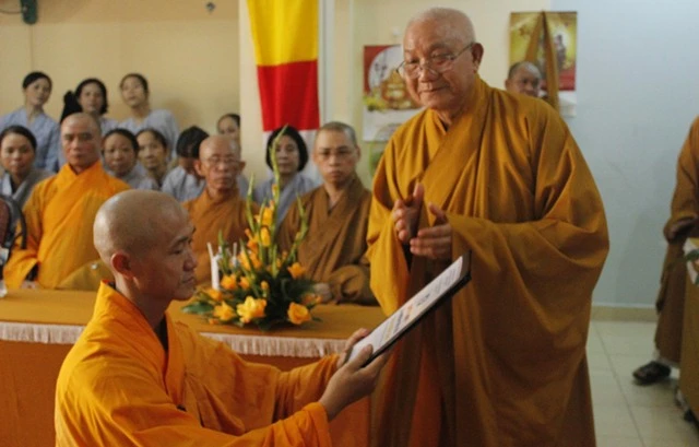 TP.HCM: Bổ nhiệm trụ trì chùa Pháp Linh ảnh 3 thaydongtu2.JPG