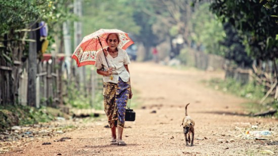 Lào "không vội vã" ảnh 14 IMG_6031