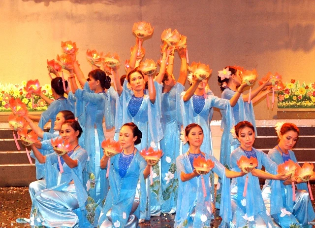 Nhiều hoạt động sẵn sàng cho Tuần Phật đản PL.2557 ảnh 1 DSC_0291.JPG