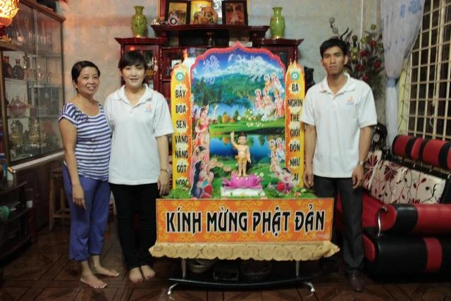 Tình nguyện thiết trí lễ đài tại tư gia Phật tử ảnh 7 tinhnguyenvienDacLac28.jpg