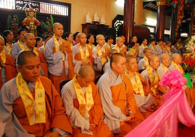 Tổ đình Sùng Đức tổ chức lễ Phật đản ảnh 3 DSC_0238.JPG