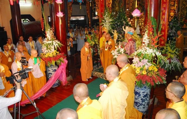 Tổ đình Sùng Đức tổ chức lễ Phật đản ảnh 2 DSC_0291.JPG