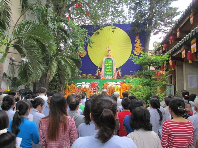 Chùa Hải Quang và chùa Phước An làm lễ tắm Phật ảnh 1 Thanhhai.JPG