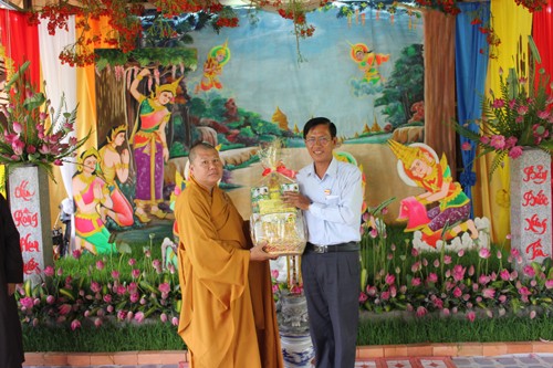 Sóc Trăng: Phật đản tại huyện Long Phú ảnh 1 soctrang02.jpg