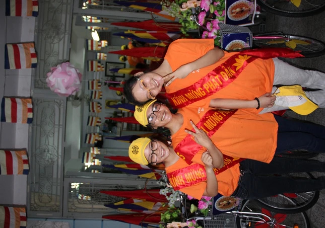 Diễu hành xe đạp hoa kính mừng Phật đản ảnh 4 IMG_8500.JPG