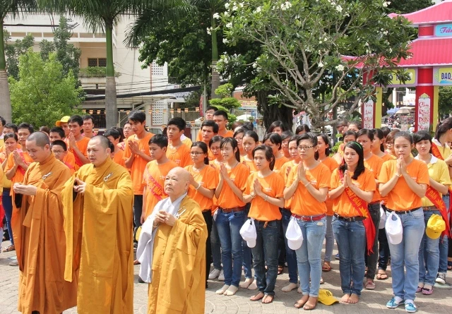 Diễu hành xe đạp hoa kính mừng Phật đản ảnh 1 IMG_8688.JPG