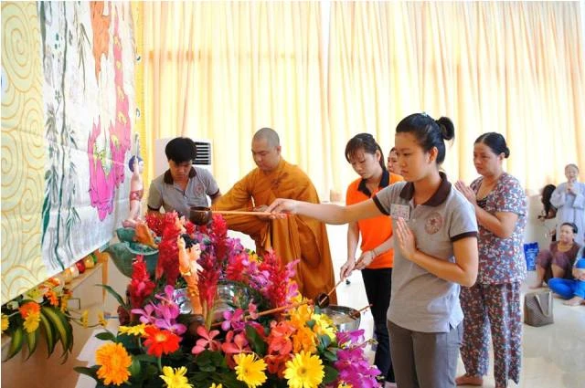 Cộng đồng mạng đón mừng Khánh đản ảnh 4 THIENMY3.jpg