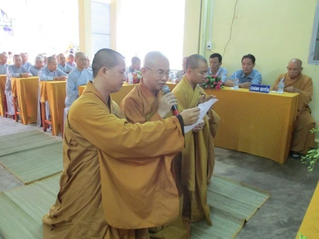 PG Củ Chi khai khóa An cư kiết hạ lần thứ 26 ảnh 5 hành gi_ an c_ dâng l_i phát nguy_n.jpg