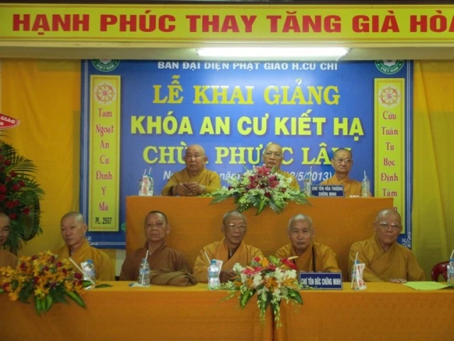 PG Củ Chi khai khóa An cư kiết hạ lần thứ 26 ảnh 2 qu_ HT ch_ng minh.jpg